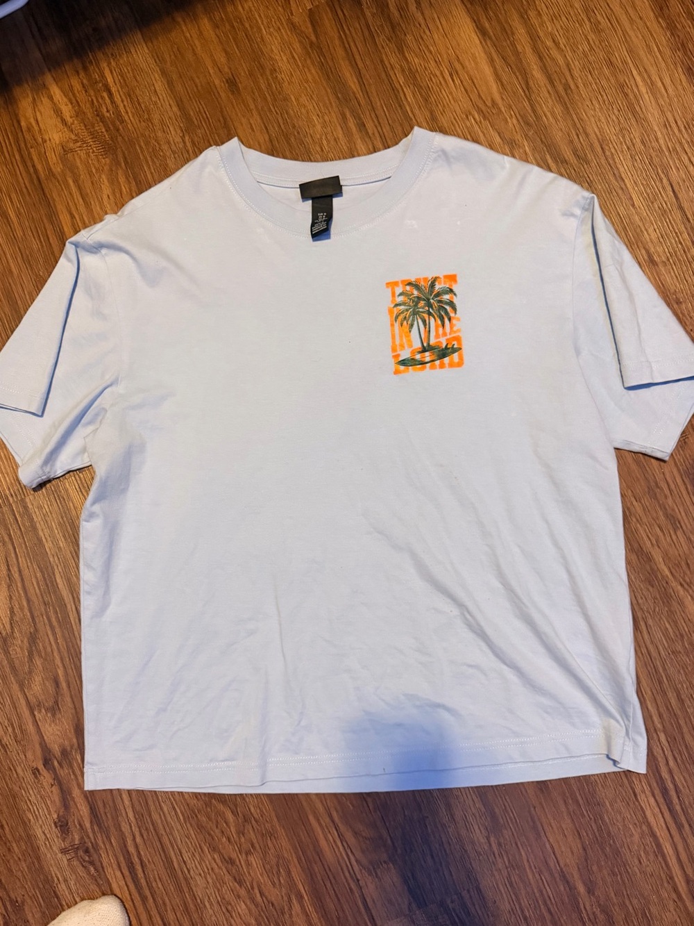 H&M White Short Sleeve Tee with Orange Palm Graphic - Picture 2 of 3
